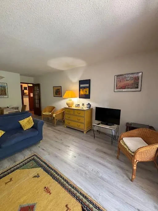 Apartment Appart Proche Mer - Piscine Saint-Raphael  France
